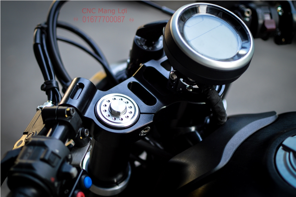 DUCATI SCRAMBLER TOP YOKE CAFE RACER